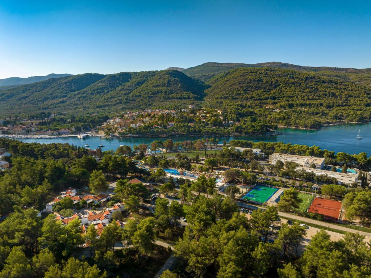 Valamar Amicor Resort Стари Град Экстерьер фото