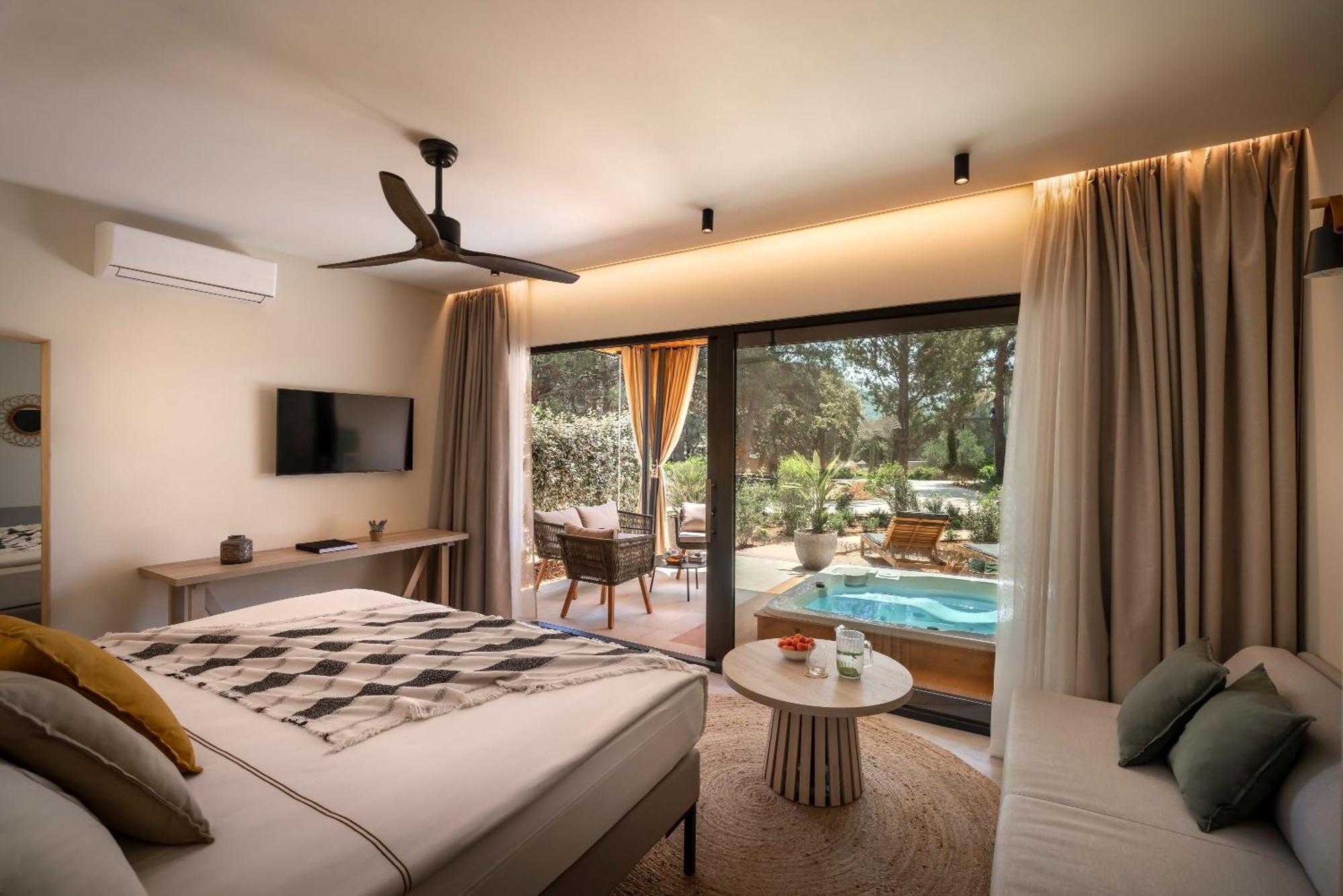 Valamar Amicor Resort Стари Град Экстерьер фото
